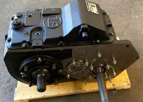CAIXA DE CAMBIO COLHEITADEIRA TC57 ZF 